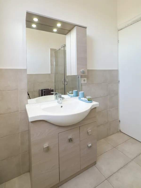 18 Bronzo – Bagno 2